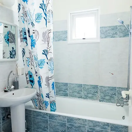 Mackenzie Flat 101 라르나카